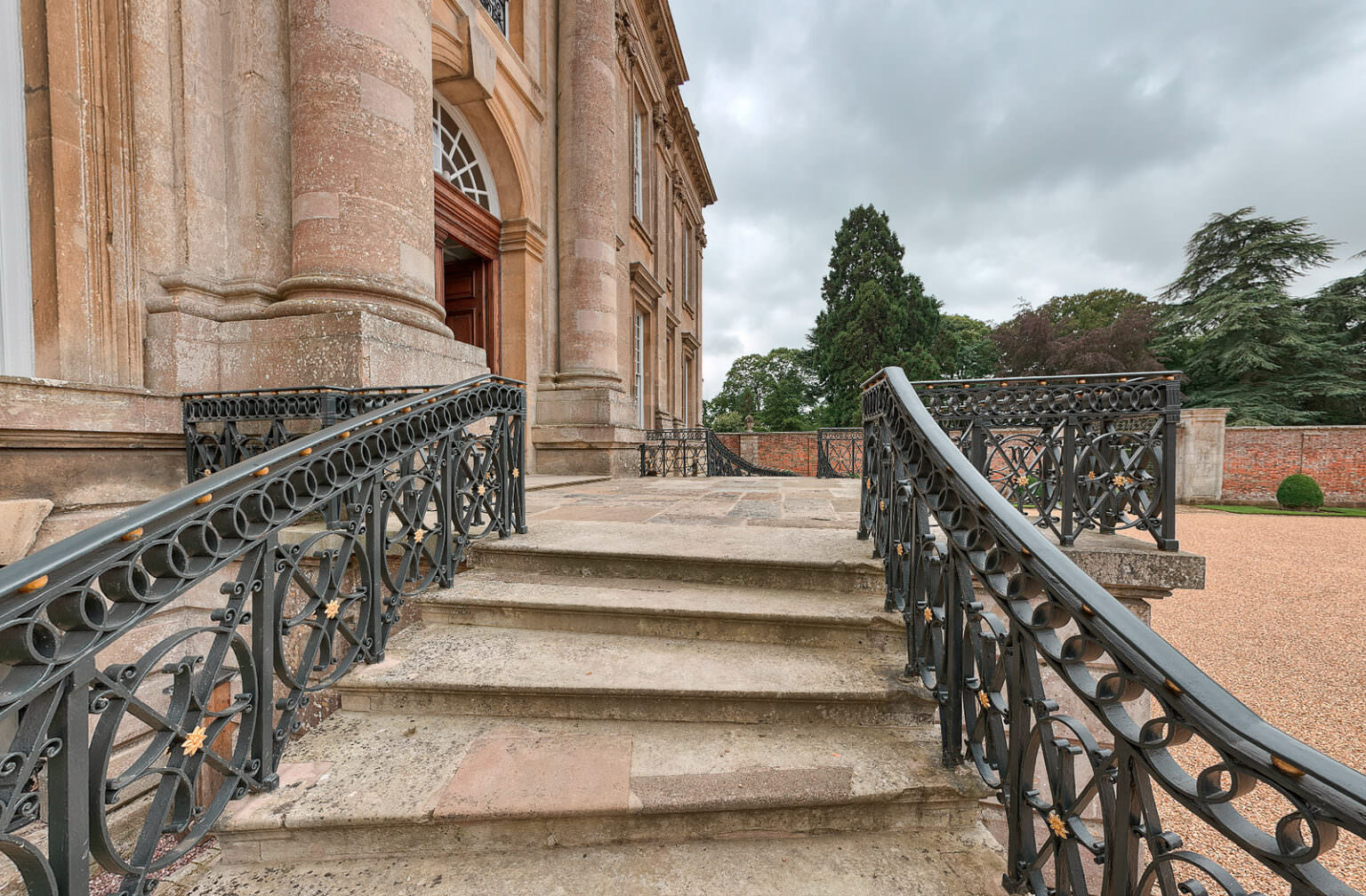 stately-home-virtual-tours-photography-easton-neston-360-tours